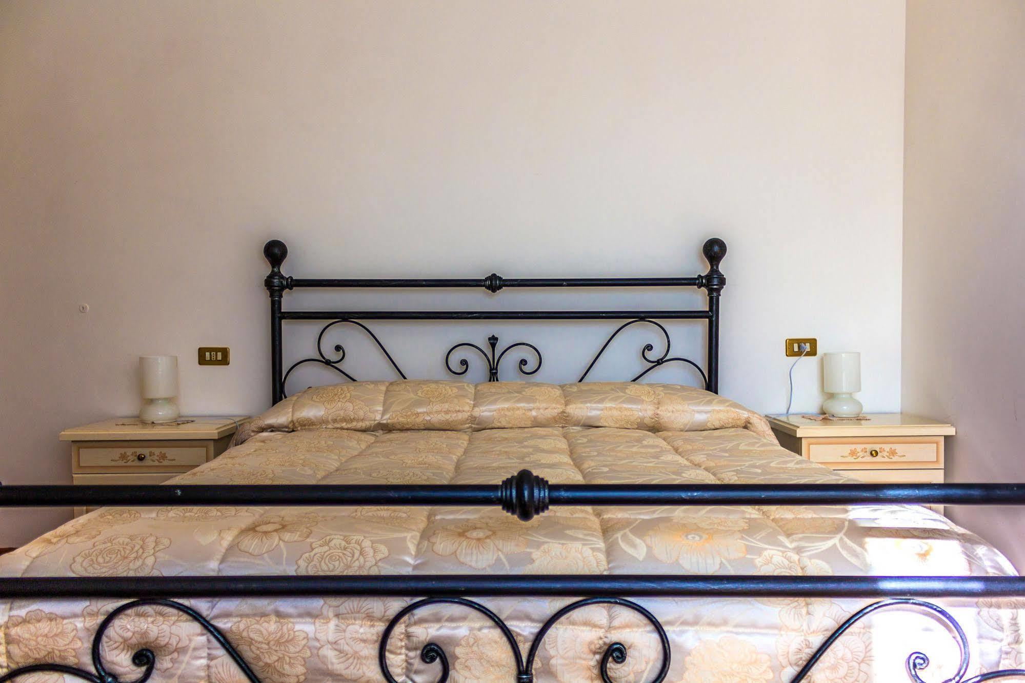 Le Monachette Bed & Breakfast Ascoli Piceno Exterior photo