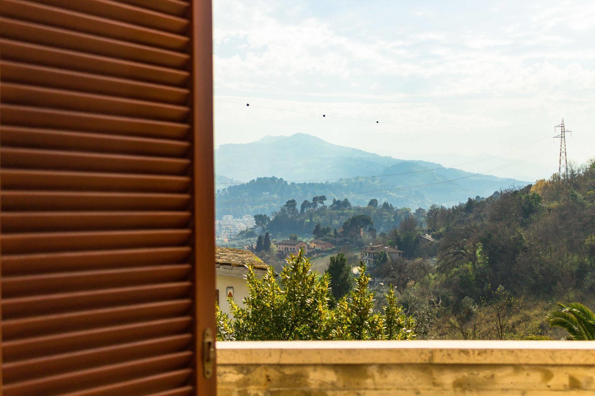Le Monachette Bed & Breakfast Ascoli Piceno Exterior photo